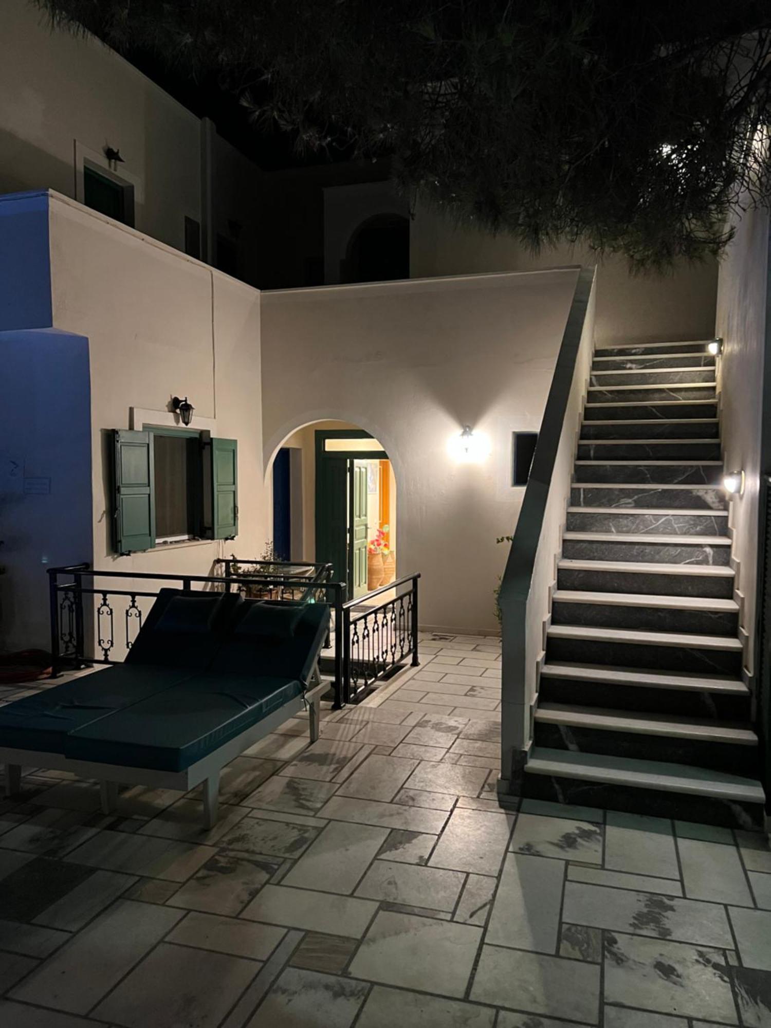 Santa Magia Hotel Kamari  Exterior photo